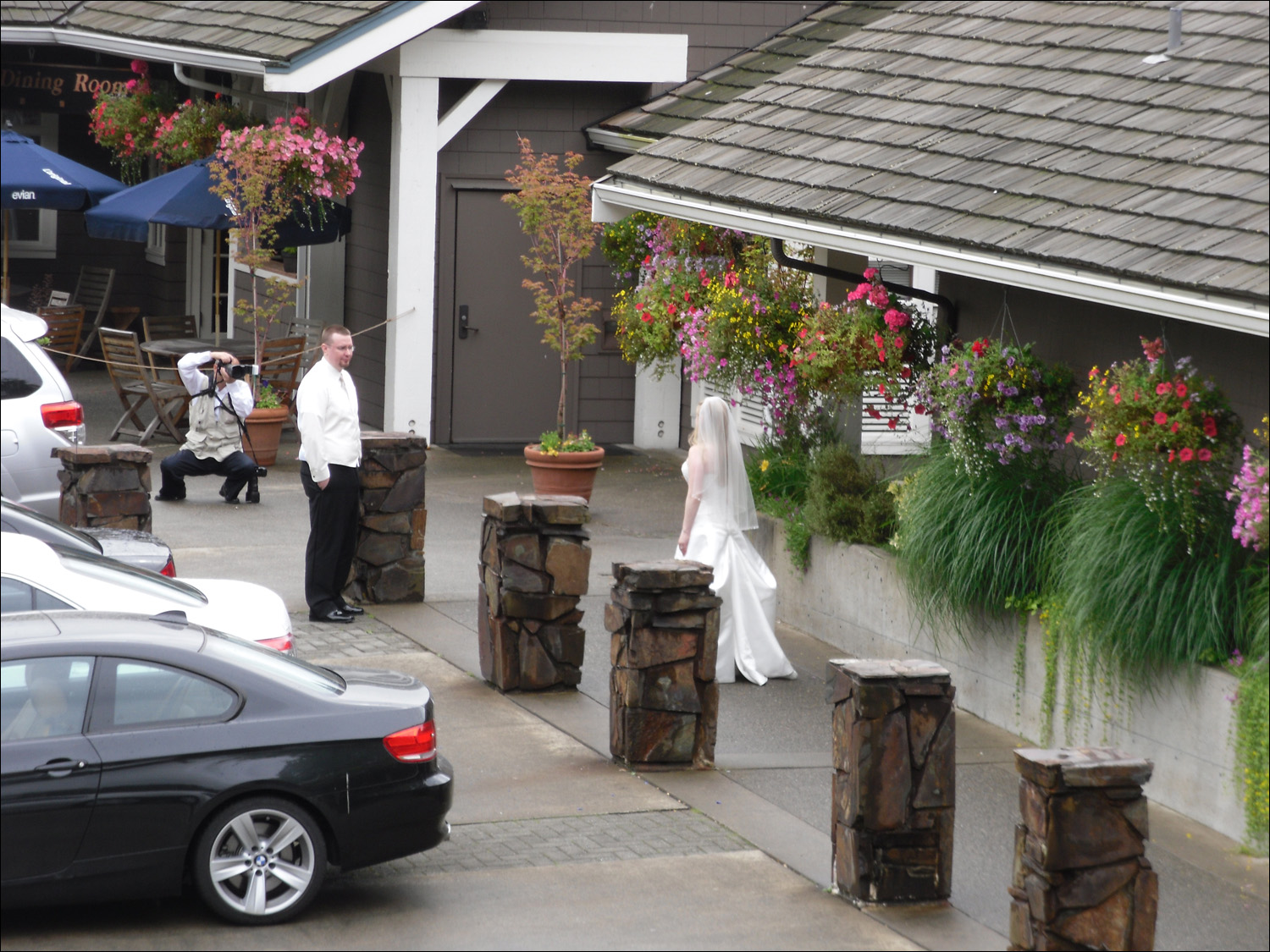 Snoqualmie, WA- Bride and groom @ Salish Lodge